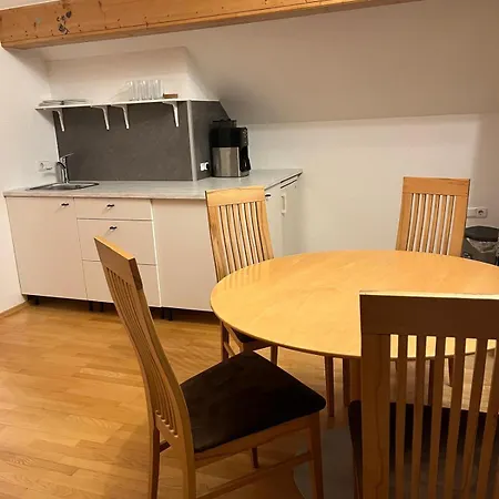 Bichlhaus Apartment *